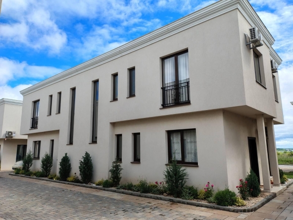 Къща в Бургас, Сарафово - 133 кв.м за 2098 €/кв.м - Снимка #1