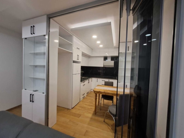 Дава се под наем Двустаен апартамент в София, Връбница 2 - 65 кв.м за 750 € - Снимка #1