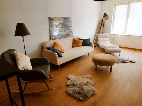 Дава се под наем Двустаен апартамент в Бургас, Меден рудник - зона В - 56 кв.м за 382.5 € - Снимка #1