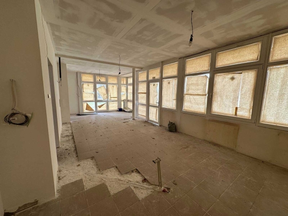 Заведение в Пловдив, Център - 61 кв.м за 689 €/кв.м - Снимка #1