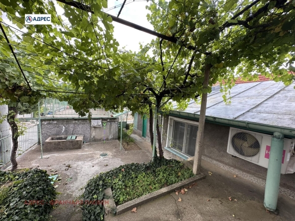 Къща в Плевен, 9-ти квартал - 75 кв.м за 1000 €/кв.м - Снимка #1