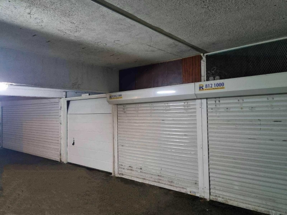 Гараж / Паркомясто в София, Павлово - 28 кв.м за 1393 €/кв.м - Снимка #1