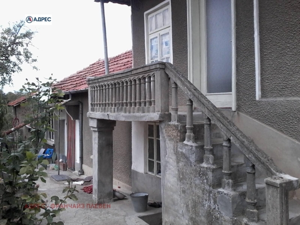 Къща в с. Дойренци, Област Ловеч - 80 кв.м за 160 €/кв.м - Снимка #1