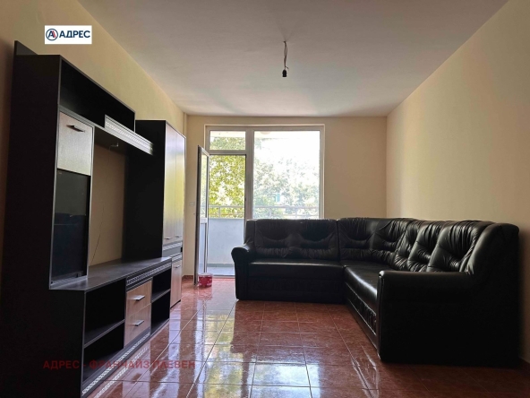 Тристаен апартамент в Плевен, Широк център - 82 кв.м за 1732 €/кв.м - Снимка #1