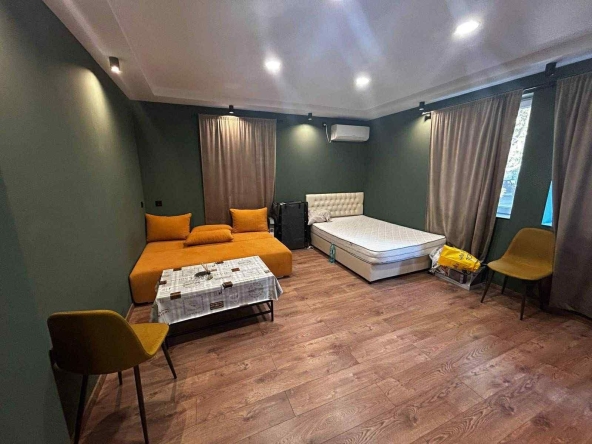 Дава се под наем Едностаен апартамент в Пловдив, Център - 45 кв.м за 357 € - Снимка #1