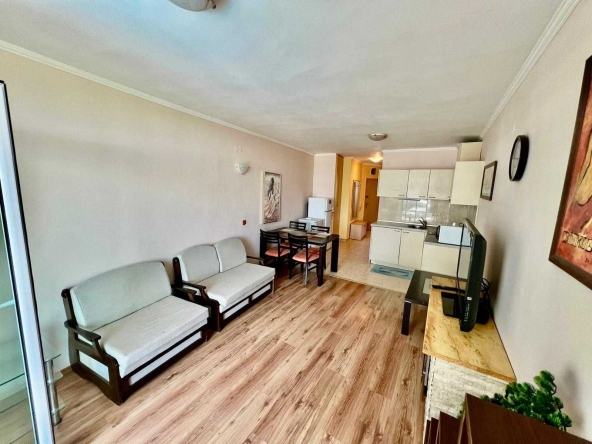 Двустаен апартамент в к.к. Слънчев бряг - 74 кв.м за 960 €/кв.м - Снимка #1