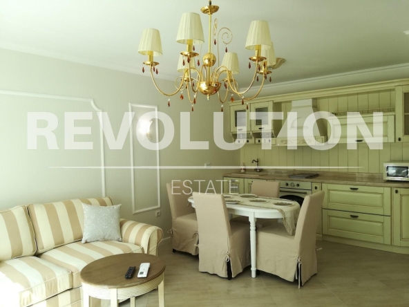 Дава се под наем Двустаен апартамент в к.к. Златни пясъци - 60 кв.м за 750 € - Снимка #1