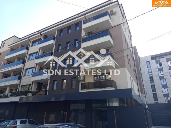 Тристаен апартамент в Казанлък - 94 кв.м за 2062 €/кв.м - Снимка #1