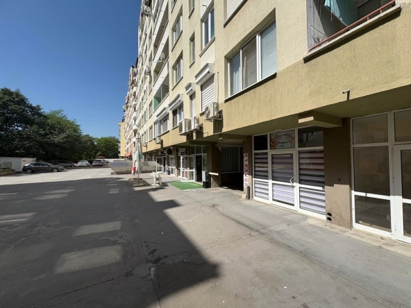 Дава се под наем Магазин в София, Младост 3 - 20 кв.м за 29835 € - Снимка #1