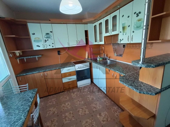 Дава се под наем Четиристаен апартамент в Варна, Трошево - 90 кв.м за 614 € - Снимка #1