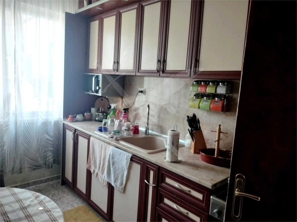 Тристаен апартамент в Асеновград - 68 кв.м за 1280 €/кв.м - Снимка #1