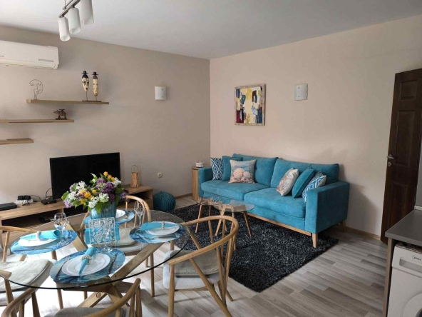 Дава се под наем Тристаен апартамент в Пловдив, Христо Смирненски - 90 кв.м за 816 € - Снимка #1