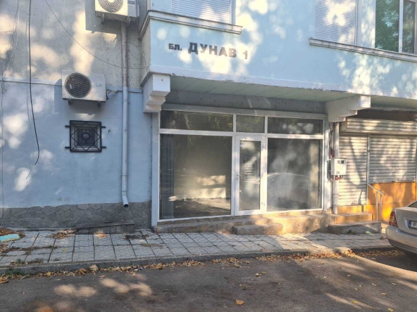 Дава се под наем Офис в Русе, Център - 18 кв.м за 125 € - Снимка #1