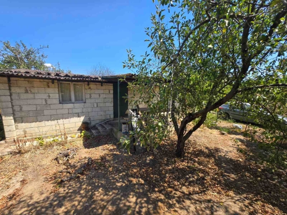 Парцел в с. Звездица, Област Варна - 700 кв.м за 50 €/кв.м - Снимка #1