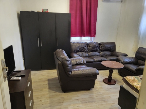 Дава се под наем  в Варна, Погреби - 30 кв.м за 270.3 € - Снимка #1