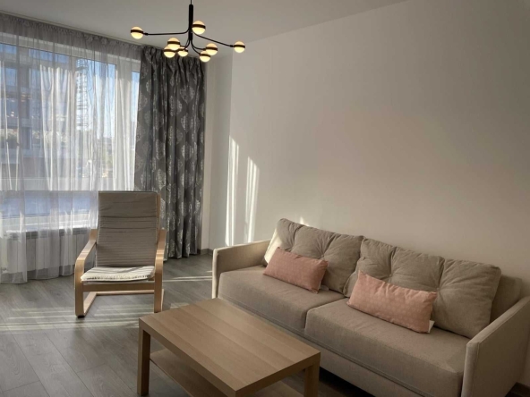 Дава се под наем Двустаен апартамент в София, Дружба 2 - 70 кв.м за 494.7 € - Снимка #1