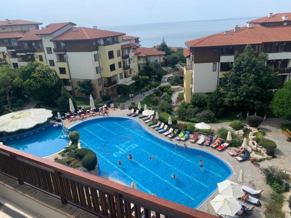 Тристаен апартамент в Свети Влас - 83 кв.м за 1988 €/кв.м - Снимка #1