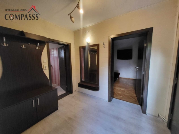 Дава се под наем Къща в Добрич, Кралска зона - 64 кв.м за 229.5 € - Снимка #1