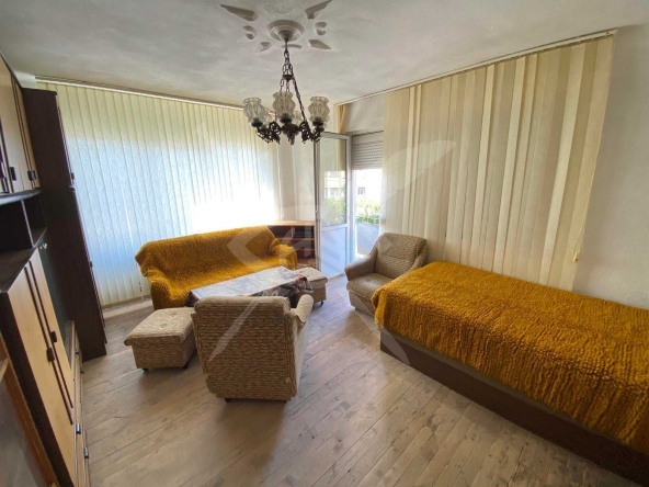 Етаж от къща в Хисаря - 264 кв.м за 375 €/кв.м - Снимка #1