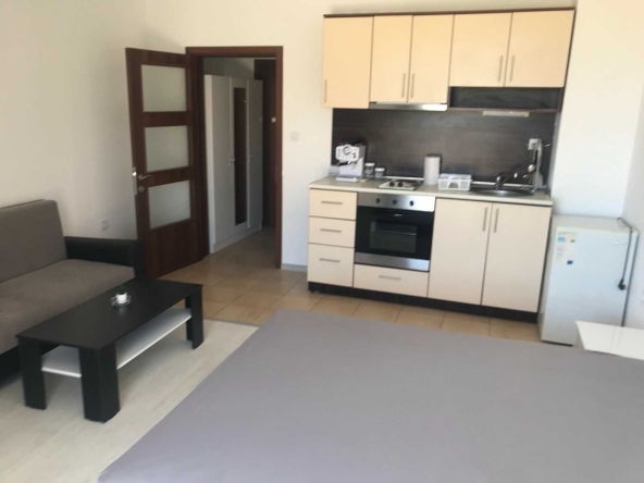 Дава се под наем Едностаен апартамент в Свети Влас - 42 кв.м за 244.8 € - Снимка #1