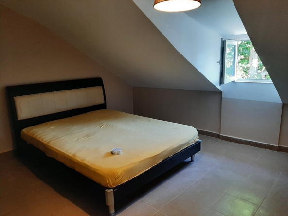 Дава се под наем Ателие в Враца, Център - 50 кв.м за 153 € - Снимка #1