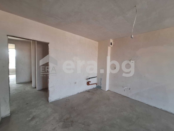 Тристаен апартамент в Варна, Погреби - 103 кв.м за 1738 €/кв.м - Снимка #1