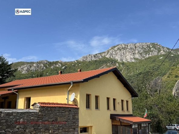 Къща в с. Лютиброд, Област Враца - 128 кв.м за 1279 €/кв.м - Снимка #1