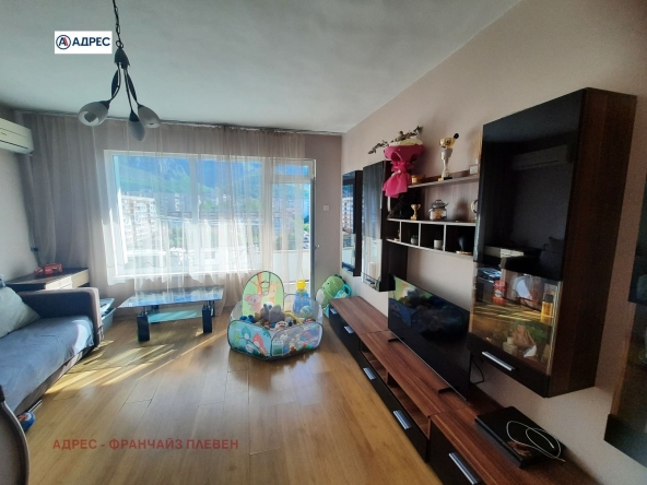 Двустаен апартамент в Враца, Център - 62 кв.м за 1980 €/кв.м - Снимка #1