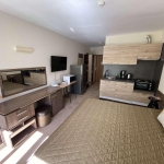 Дава се под наем Едностаен апартамент в к.к. Св.Св. Константин и Елена - 32 кв.м за 450 € - Снимка #1