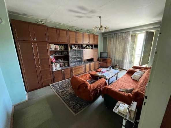 Тристаен апартамент в Казанлък - 84 кв.м за 789 €/кв.м - Снимка #1