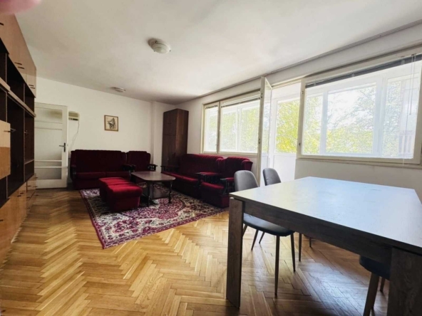Дава се под наем Тристаен апартамент в Варна, Левски - 110 кв.м за 459 € - Снимка #1
