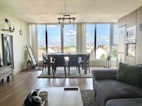 Двустаен апартамент в Пловдив, Кючук Париж - 90 кв.м за 1316 €/кв.м - Снимка #1