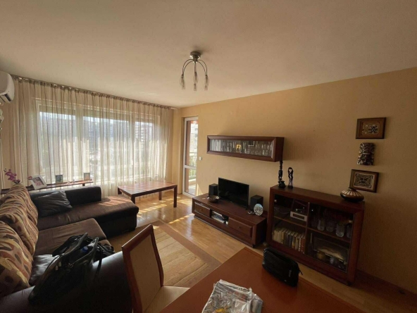 Дава се под наем Двустаен апартамент в София, Младост 4 - 55 кв.м за 665 € - Снимка #1