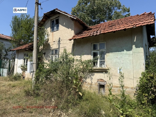 Къща в с. Орляне, Област Ловеч - 61 кв.м за 126 €/кв.м - Снимка #1