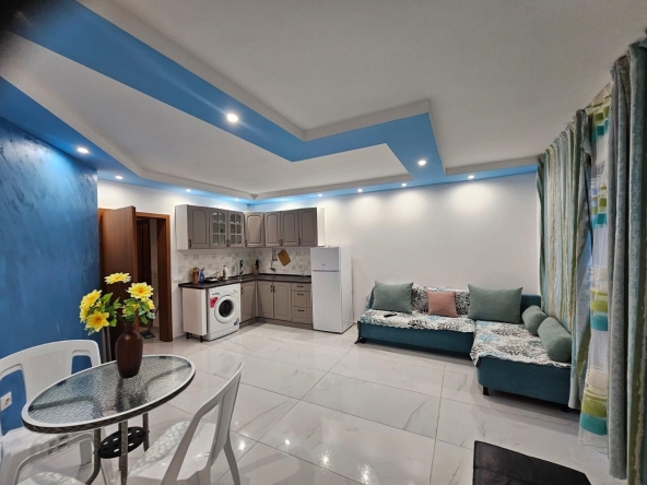 Дава се под наем Двустаен апартамент в Несебър - 55 кв.м за 408 € - Снимка #1