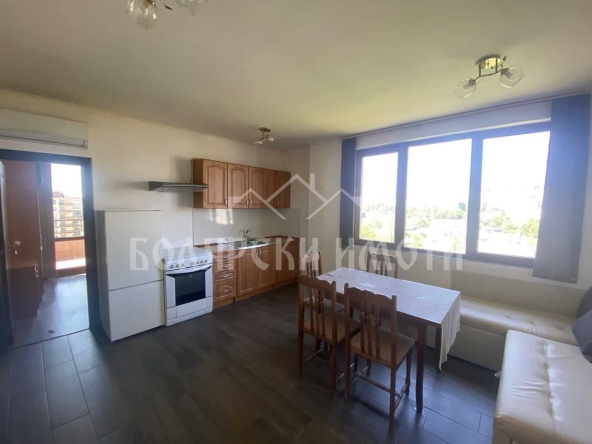 Дава се под наем Двустаен апартамент в Велико Търново, Бузлуджа - 60 кв.м за 255 € - Снимка #1