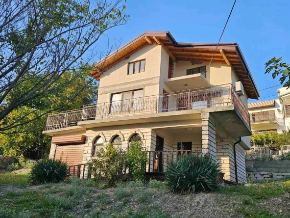 Къща в Балчик - 120 кв.м за 1234 €/кв.м - Снимка #1