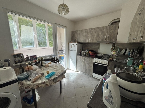 Тристаен апартамент в София, Левски - 83 кв.м за 2290 €/кв.м - Снимка #1