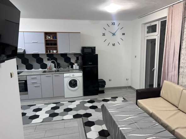 Дава се под наем Мезонет в к.к. Слънчев бряг - 145 кв.м за 509.49 € - Снимка #1