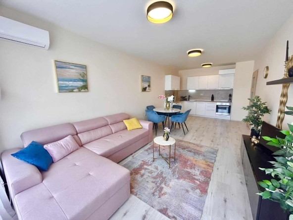 Дава се под наем Двустаен апартамент в Варна, Аспарухово - 70 кв.м за 613 € - Снимка #1