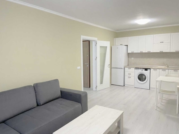 Дава се под наем Двустаен апартамент в Пловдив, Мараша - 66 кв.м за 459 € - Снимка #1