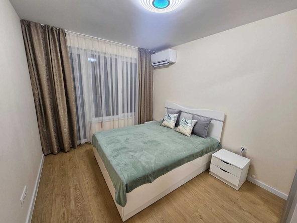 Дава се под наем Тристаен апартамент в София, Малинова долина - 80 кв.м за 714 € - Снимка #1