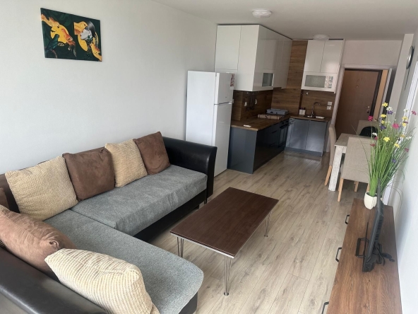 Дава се под наем Тристаен апартамент в Пловдив, Кършияка - 66 кв.м за 459 € - Снимка #1