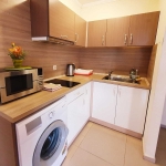 Дава се под наем Двустаен апартамент в Черноморец - 60 кв.м за 306 € - Снимка #1