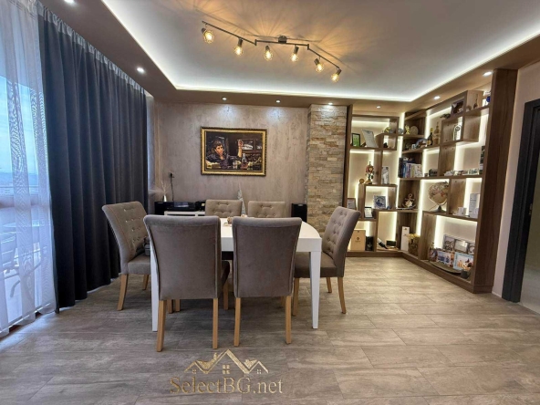 Четиристаен апартамент в Велико Търново, Акация - 160 кв.м за 1675 €/кв.м - Снимка #1