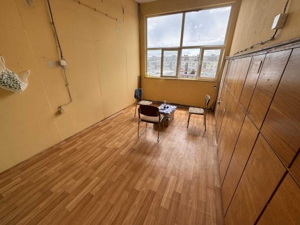 Промишлена сграда в Русе, Родина 1 - 545 кв.м за 663 €/кв.м - Снимка #1