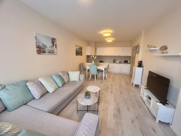 Дава се под наем Двустаен апартамент в Варна, Аспарухово - 75 кв.м за 700 € - Снимка #1