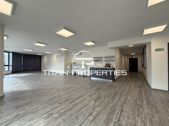 Дава се под наем Офис в Пловдив, Център - 180 кв.м за 1260 € - Снимка #1