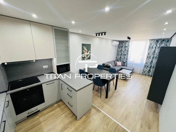 Дава се под наем Двустаен апартамент в Бургас, Меден рудник - зона А - 60 кв.м за 459 € - Снимка #1