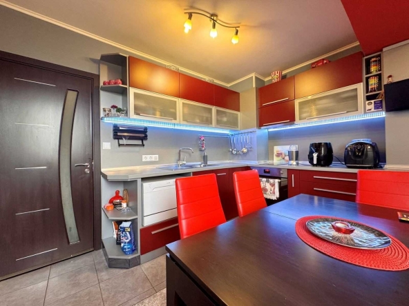 Двустаен апартамент в Русе, Чародейка - Север - 62 кв.м за 1499 €/кв.м - Снимка #1